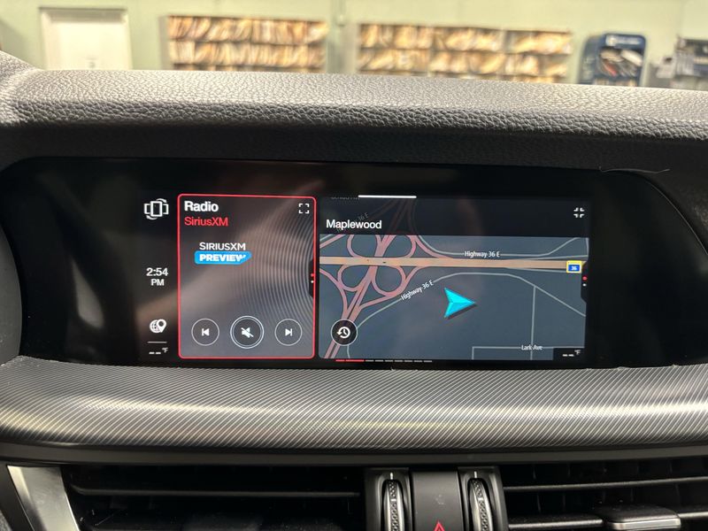 2024 Alfa Romeo Stelvio Ti AWD w/Activ AsstImage 25