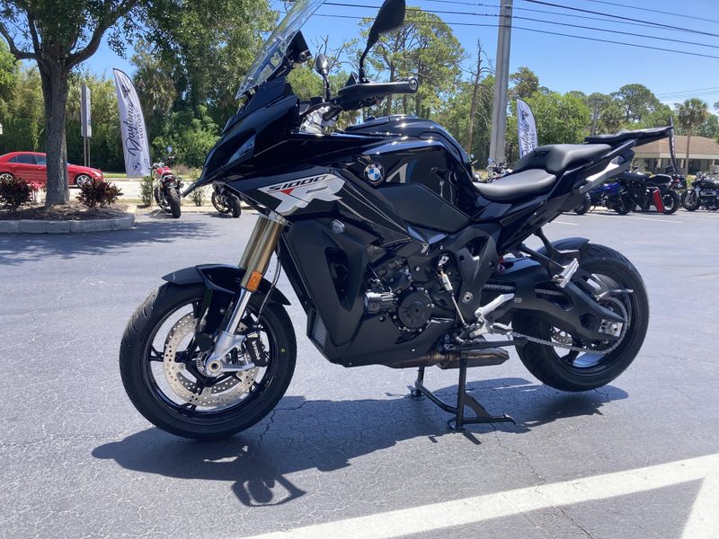 2025 BMW S 1000 XR 
