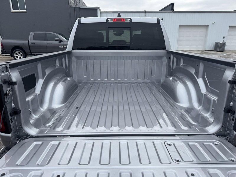 2025 RAM 1500 LaramieImage 9