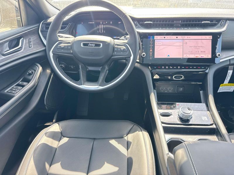 New 2026 Jeep Grand Cherokee Limited Reserve 4x4
