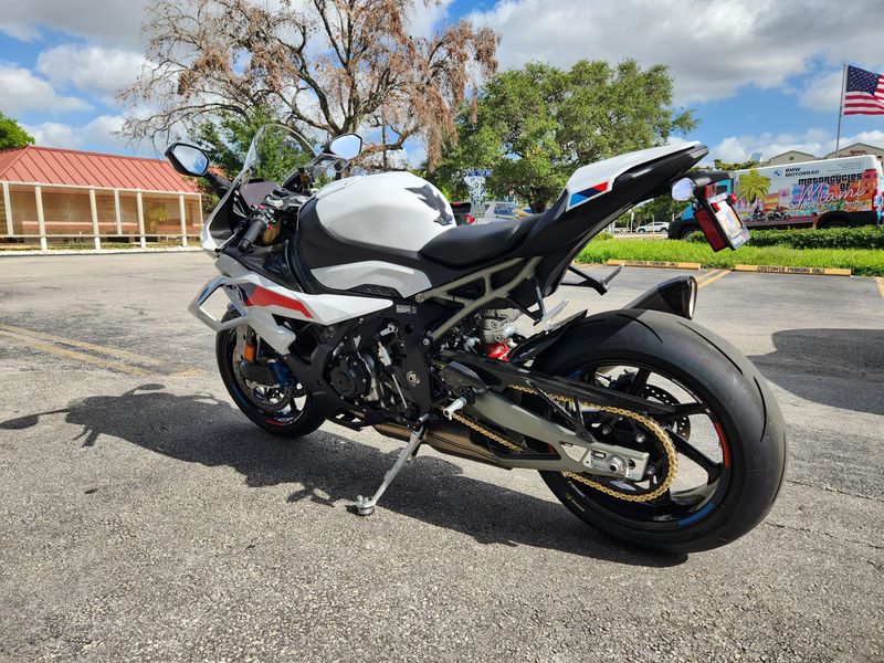 2025 BMW S 1000 RRImage 6