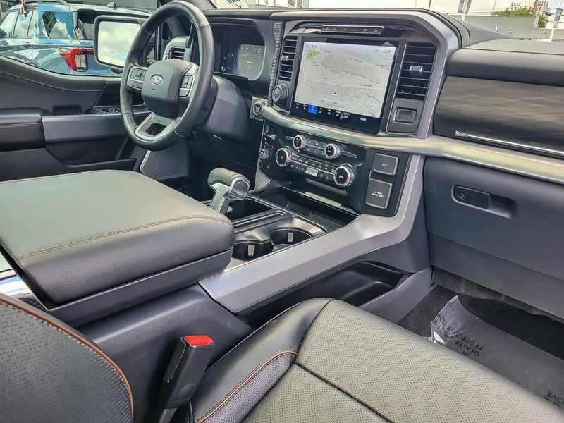 2024 Ford F-150 Lariat photo 23