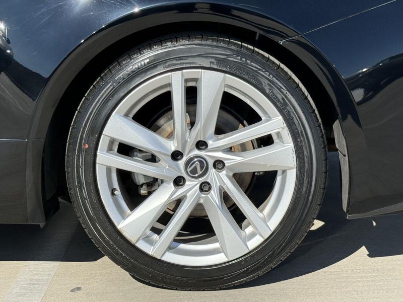 Used 2024 Lexus RC 300Image 15