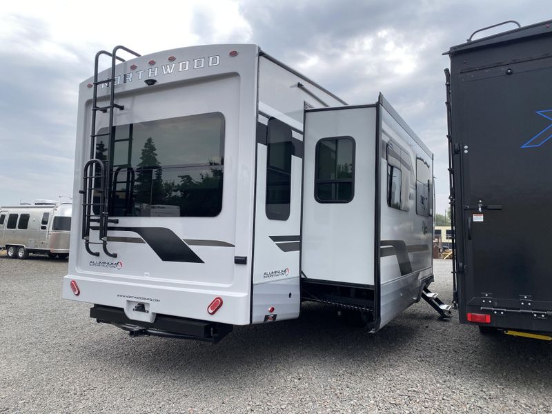 New 2026 ARCTIC FOX 36-5VS Image 2