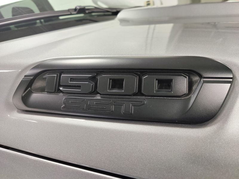 Used 2025 RAM 1500 Tradesman Crew Cab Hurricane 3.0 4x4Image 4