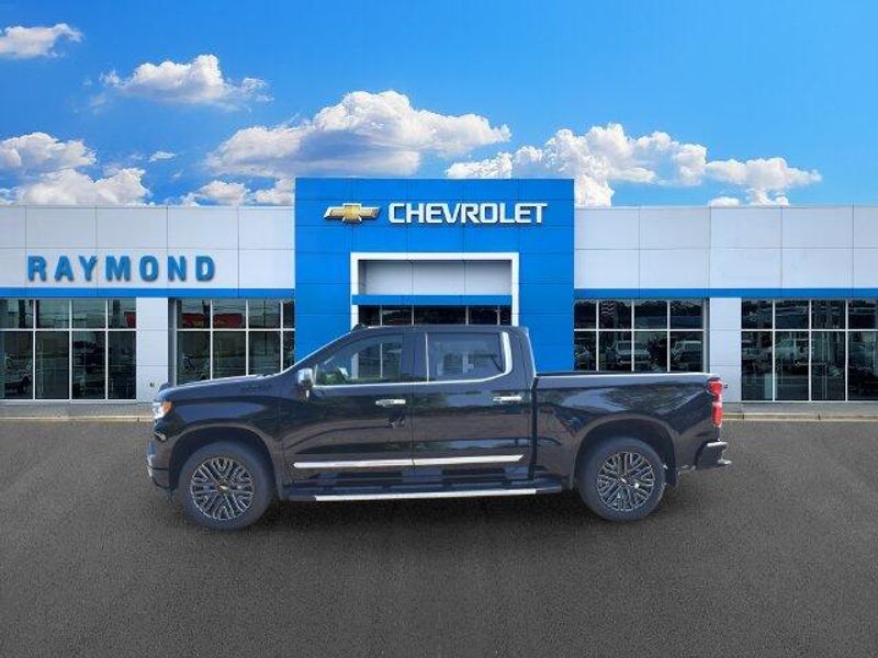 New 2026 Chevrolet Silverado 1500 High CountryImage 7