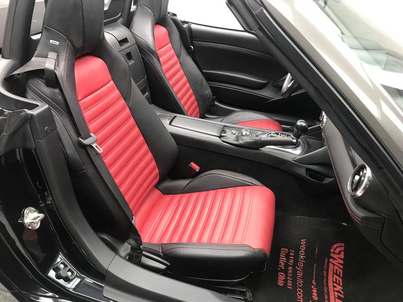 2017 Fiat 124 Spider Elaborazione AbarthImage 13