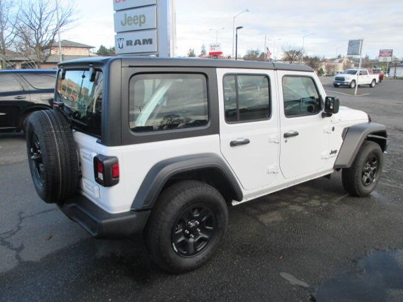 2025 Jeep Wrangler 4-door SportImage 7