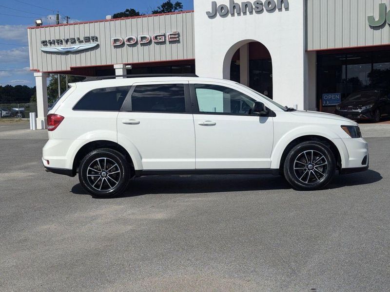 2019 Dodge Journey SEImage 2