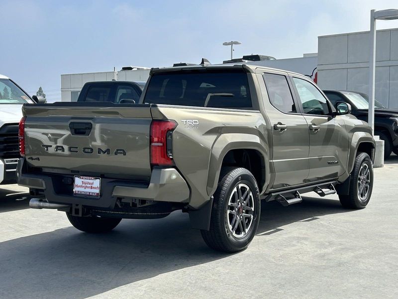 2024 Toyota Tacoma TRD SportImage 3