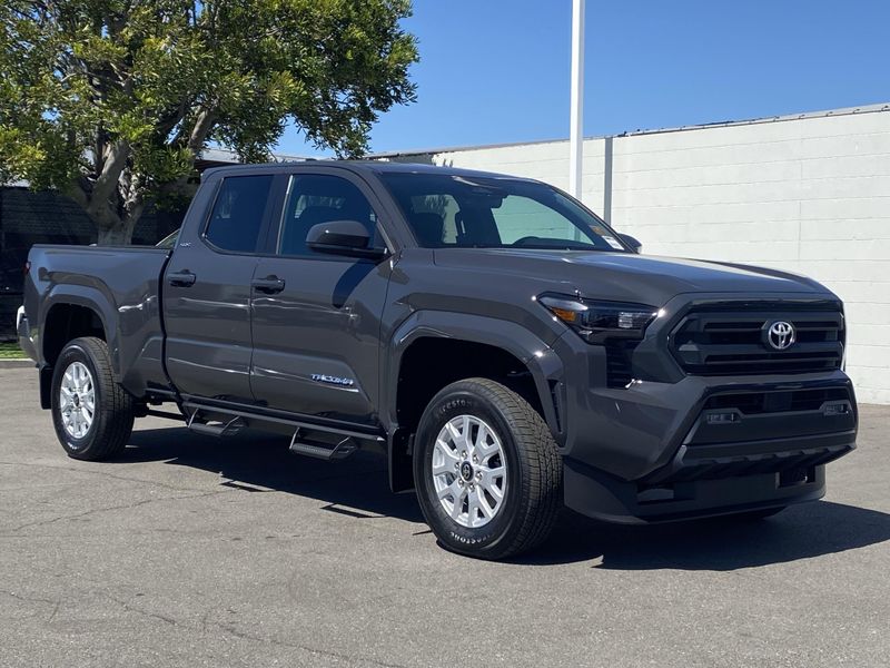 New 2025 Toyota Tacoma SR5Image 2