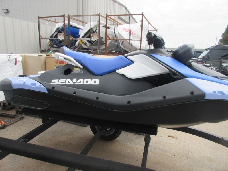 NEW 2026 SEADOO SPARK FOR 2 90HP CONVENIENCE PACKAGE WITH SOUND SYSTEM Image 2