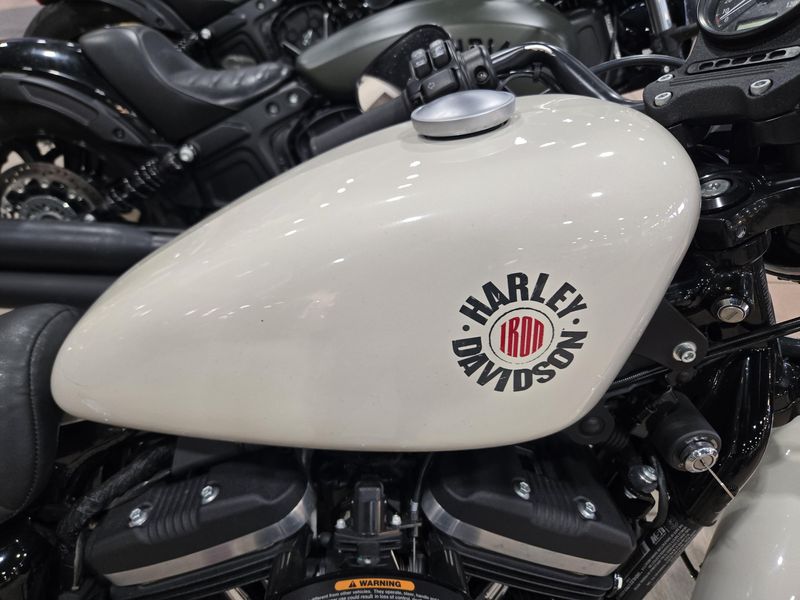 USED 2022 HARLEY SPORTSTER IRON 883 Image 9