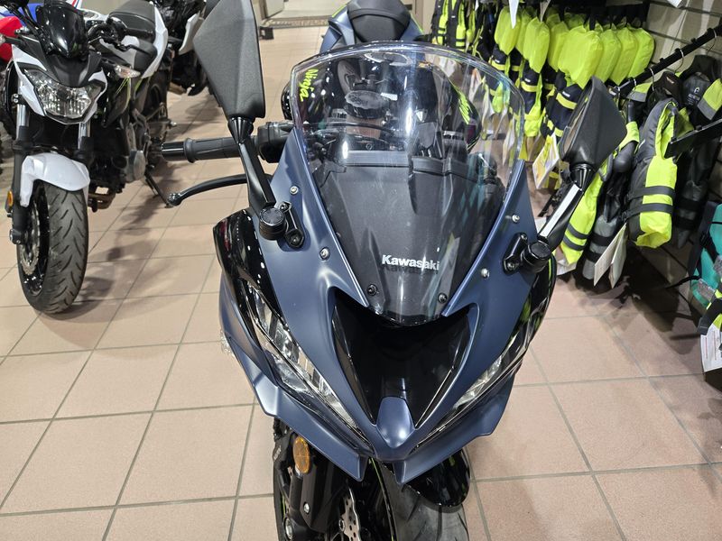 2023 Kawasaki NINJA ZX6R BASEImage 5