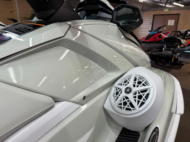 New 2025 Yamaha VX CRUISER HO W&sol;AUDIO Image 14