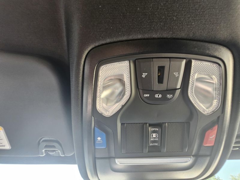 New 2025 RAM 1500 TradesmanImage 25