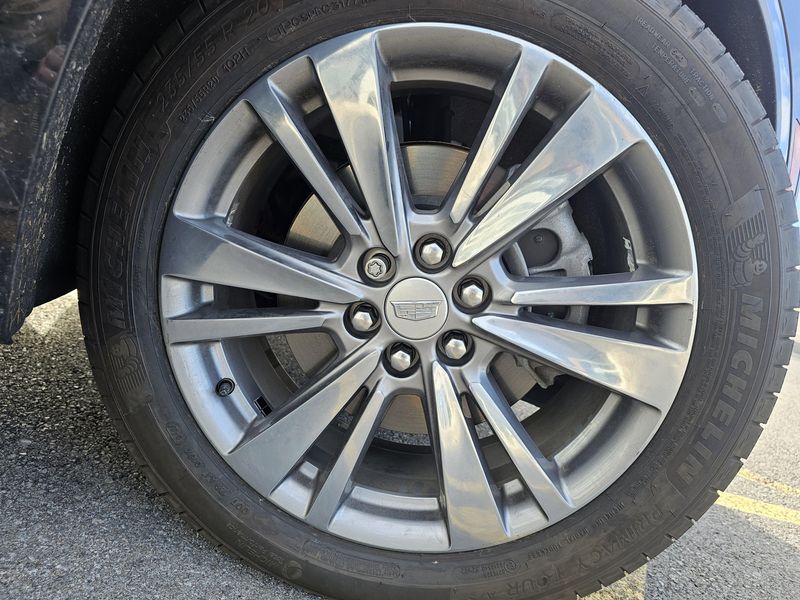 Used 2024 Cadillac XT6 AWD Premium LuxuryImage 10