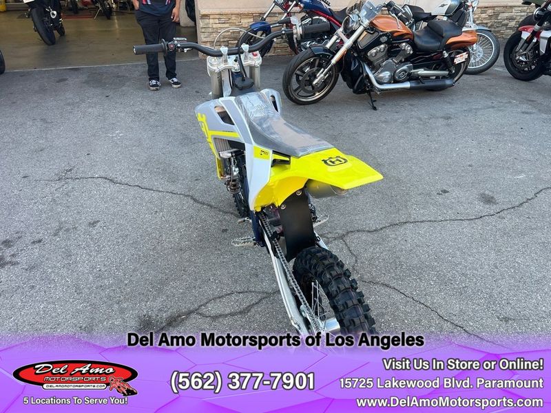 2023 HUSQVARNA TC 85 17/14  in a WHITE exterior color. Del Amo Motorsports of Los Angeles (562) 262-9181 delamomotorsports.com 