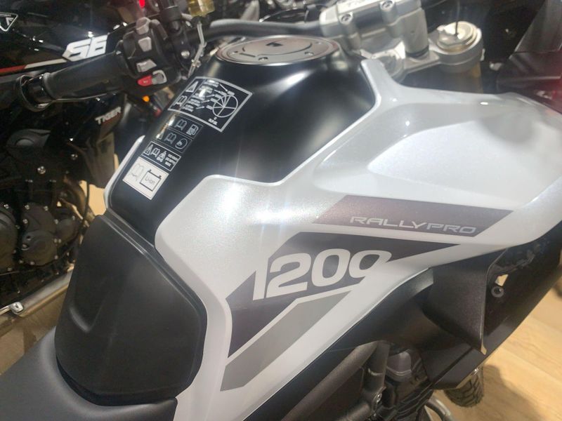 2023 Triumph TIGER 1200 RALLY PRO  in a SNOWDONIA WHITE exterior color. Del Amo Motorsports of Long Beach (562) 362-3160 delamomotorsports.com 