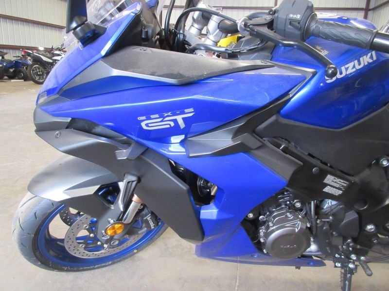 NEW 2026 SUZUKI GSX-S1000GT Image 5