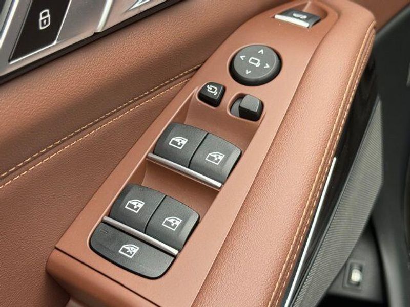 New 2026 BMW X5 xDrive50eImage 15