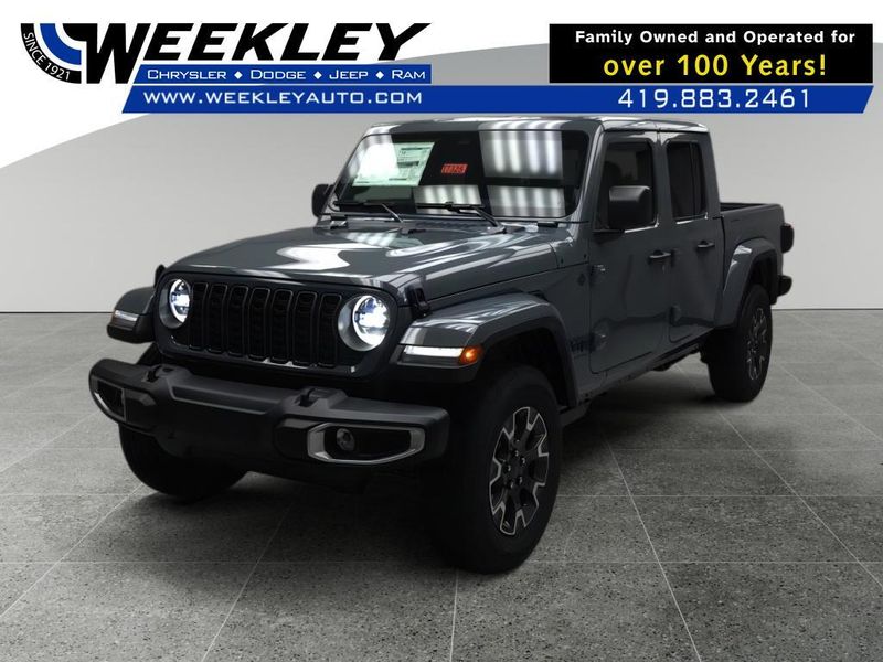 New 2026 Jeep Gladiator Sahara 4x4Image 1