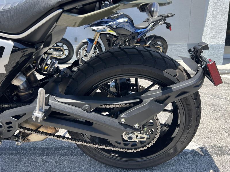 2023 Ducati Scrambler Icon 