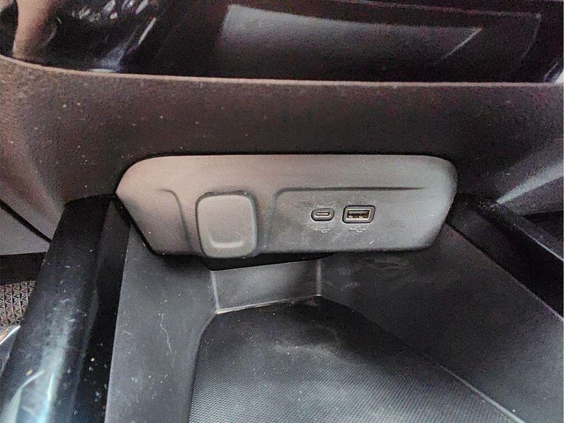 Used 2024 Chevrolet Trax LT