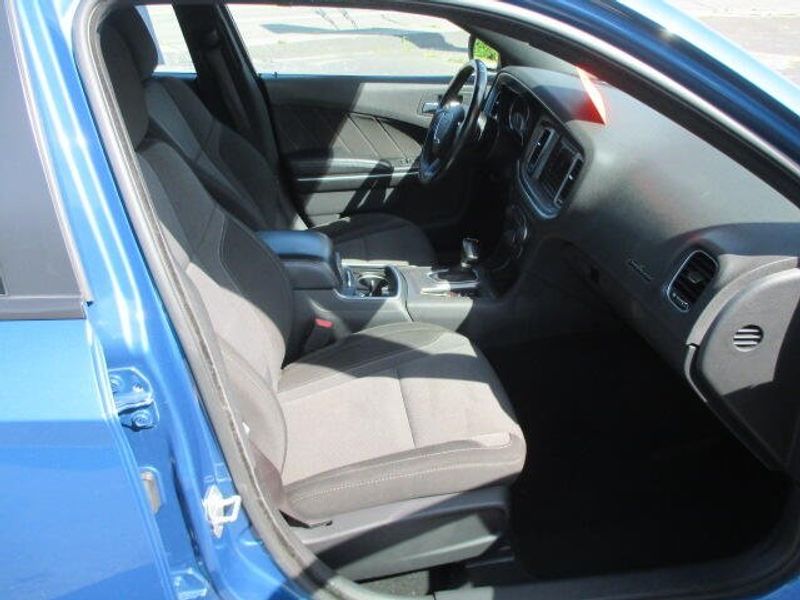 Used 2022 Dodge Charger SXTImage 21