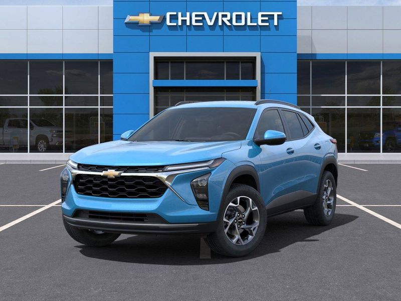 2025 Chevrolet Trax LTImage 6