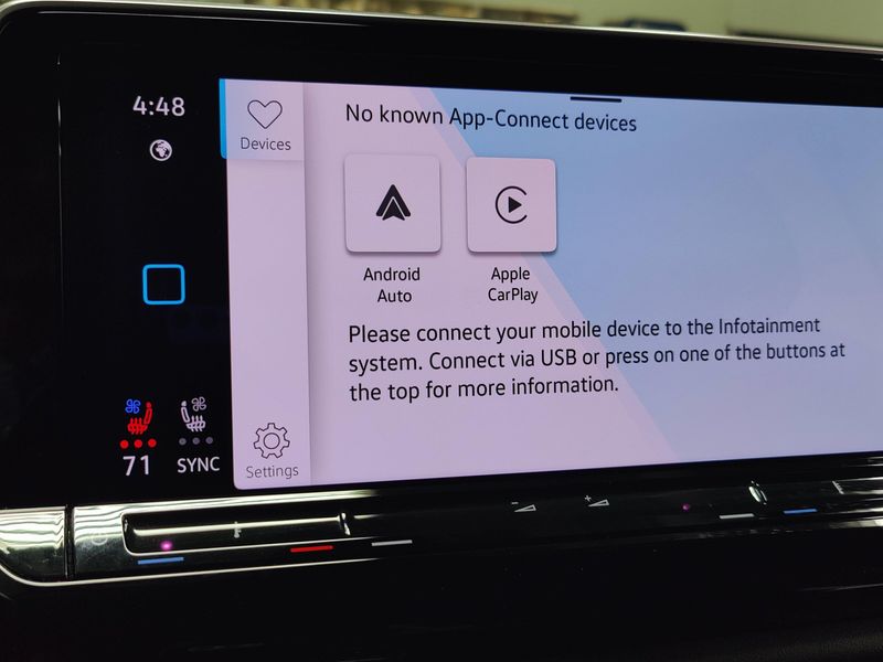 Used 2024 Volkswagen Atlas SE AWD w/TechnologyImage 25