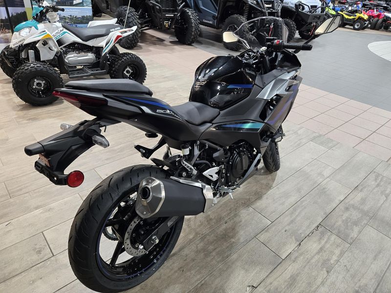 2025 Kawasaki NINJA 500 SE ABS METALLIC FLAT SPARK BLACK AND METALLIC SPARK BLACK Image 4