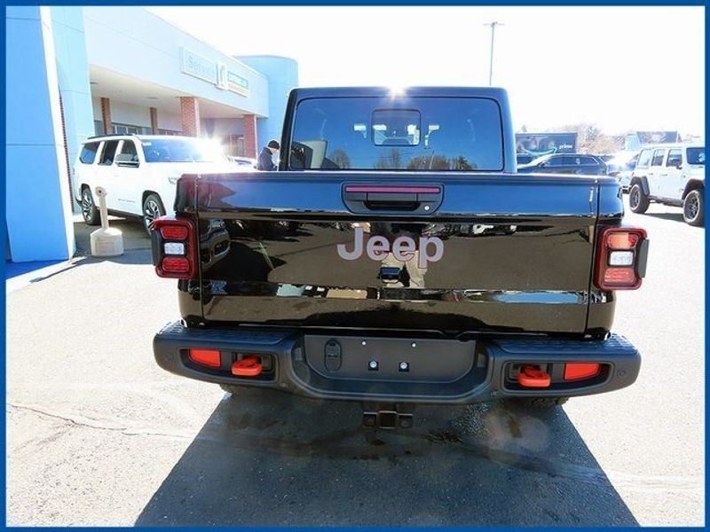 2024 Jeep Gladiator MOJAVE X 4X4 in a Black Clear Coat exterior color. Papas Jeep Ram In New Britain, CT 860-356-0523 papasjeepram.com 