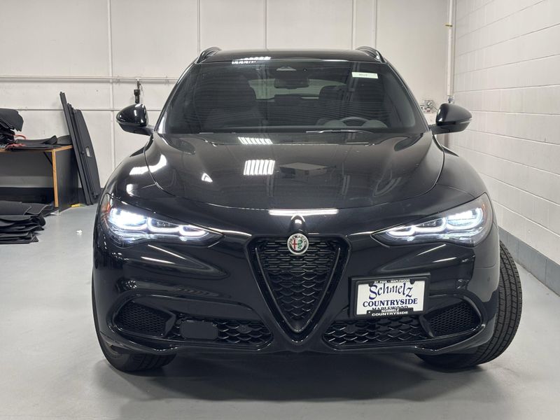 New 2025 Alfa Romeo Stelvio Intensa AwdImage 6