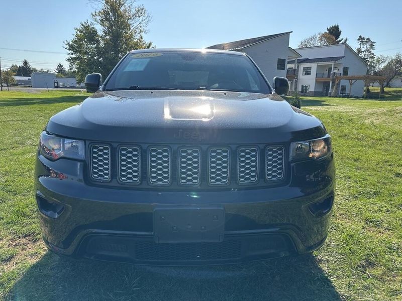 2019 Jeep Grand Cherokee Altitude photo 13