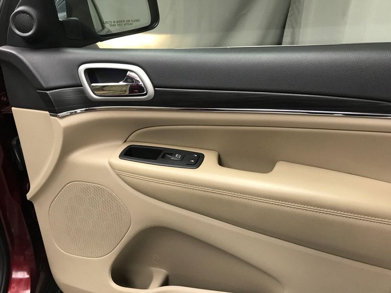 Used 2021 Jeep Grand Cherokee LimitedImage 24