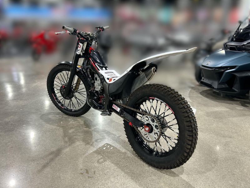 Used 2018 Honda COTA 300RR Image 13