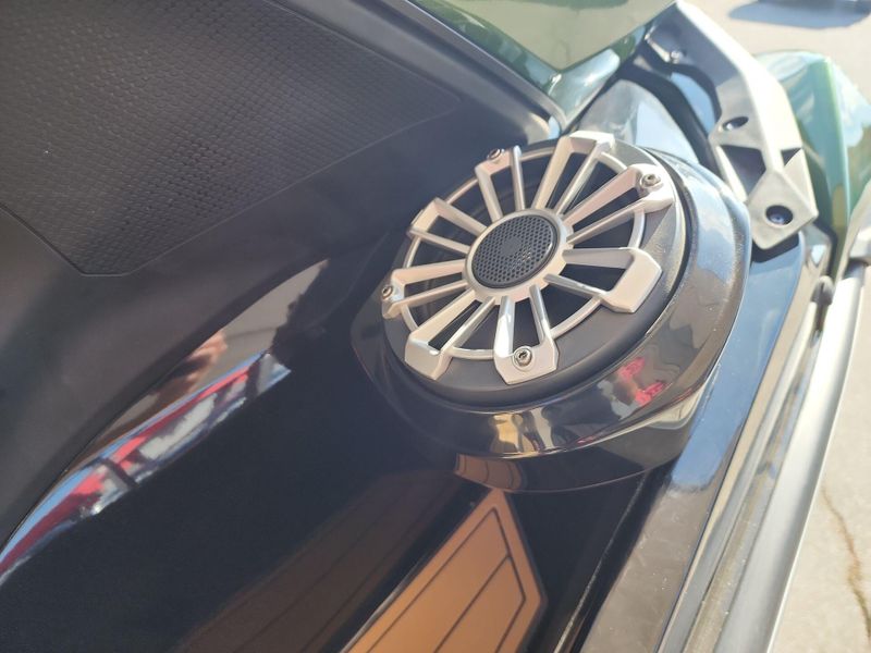 New 2025 Kawasaki JET SKI ULTRA 160LX Image 16