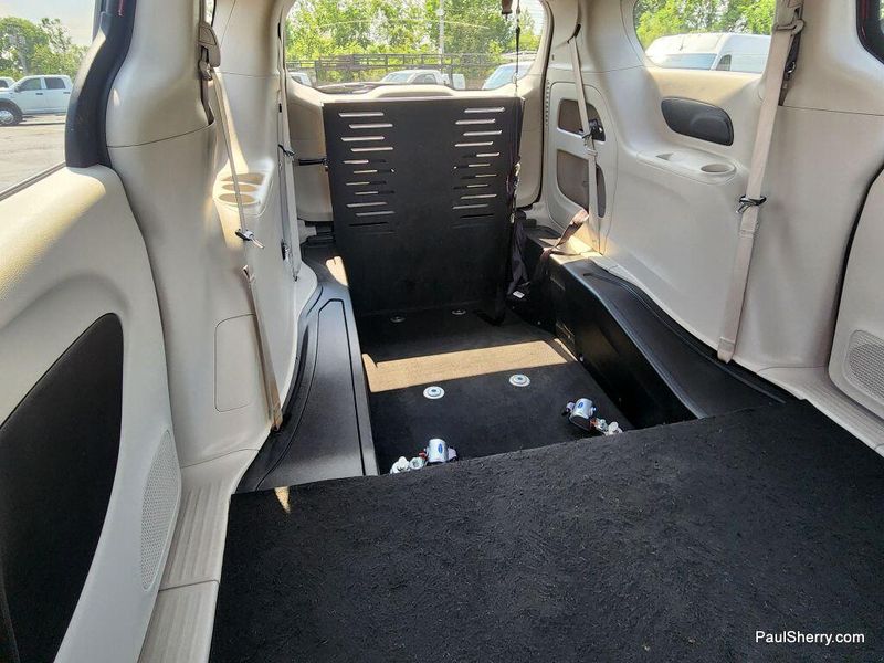 Used 2023 Chrysler Voyager LX