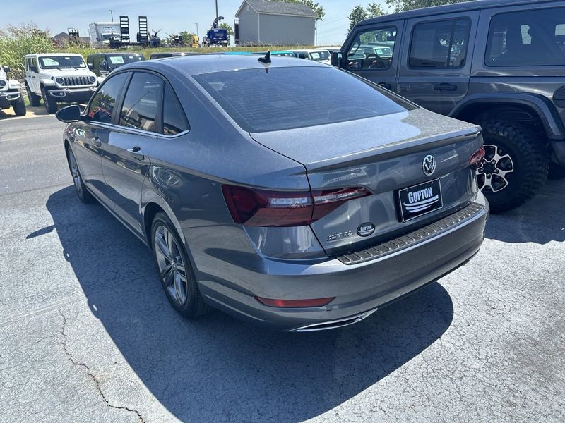 2021 Volkswagen Jetta R-LineImage 10