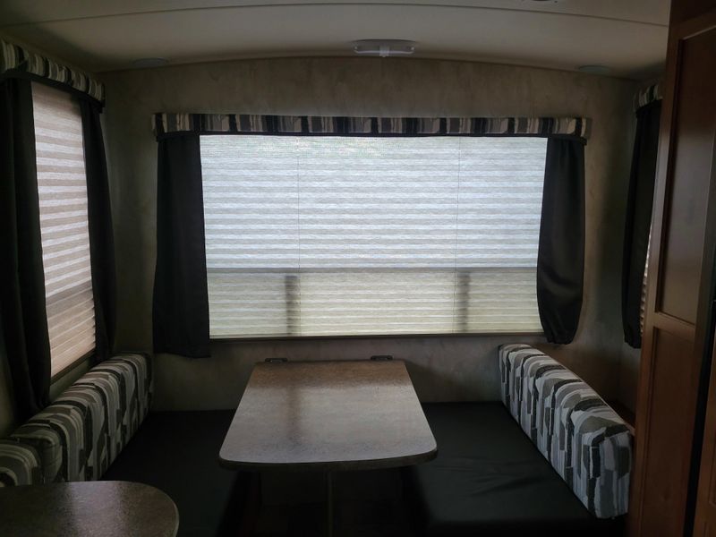 Used 2018 NASH 17K Image 12