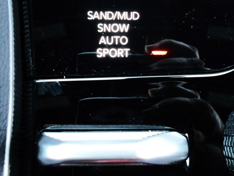New 2025 Jeep Grand Cherokee Limited 4x4Image 13