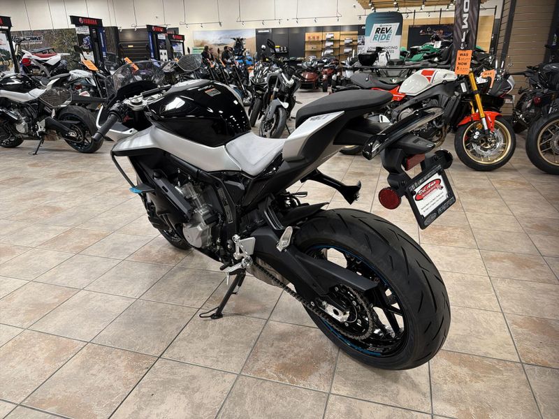 New 2026 CFMOTO 675SS Image 15