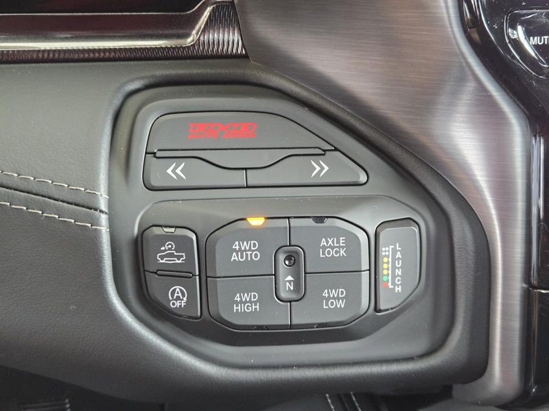 New 2026 RAM 1500 Rho Crew Cab 4x4 5'7' Box