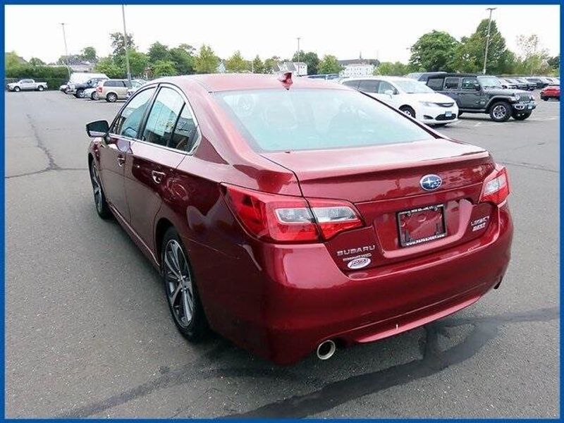 2017 Subaru Legacy 2.5iImage 5