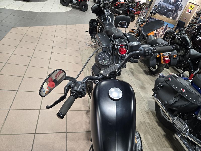 USED 2021 HARLEY SPORTSTER IRON 883 Image 17