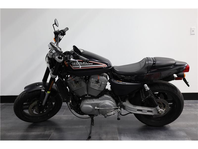 2009 Harley-Davidson SPORTSTER 1200 Image 3