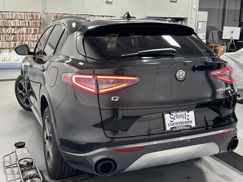 2024 Alfa Romeo Stelvio Ti AwdImage 6