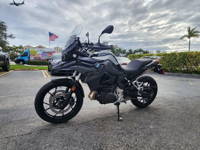 2026 BMW F 800 GSImage 4