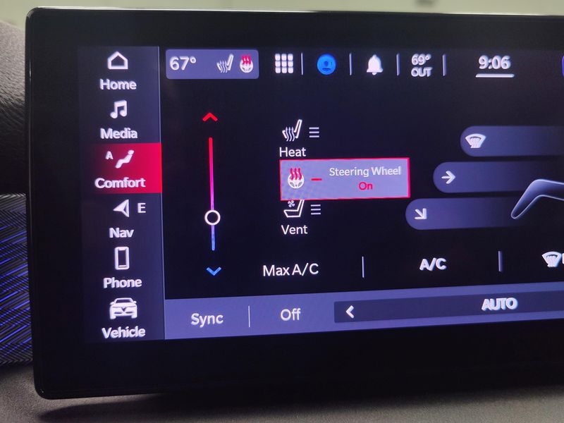 Used 2024 Alfa Romeo Tonale Ti eAWD Premium w/SunroofImage 25